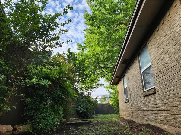 2822 Sunny Hill Lane, Farmers Branch, TX 75234