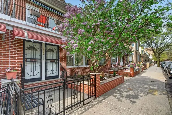 262 95th ST, Brooklyn, NY 11209