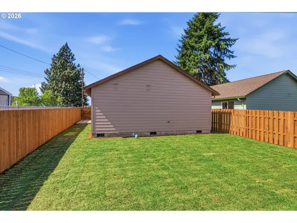 204 Douglas ST, Longview, WA 98632