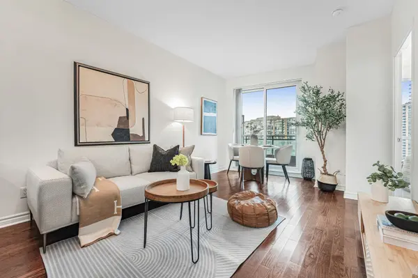 18 Holmes AVE #907, Toronto C14, ON M2N 0E1