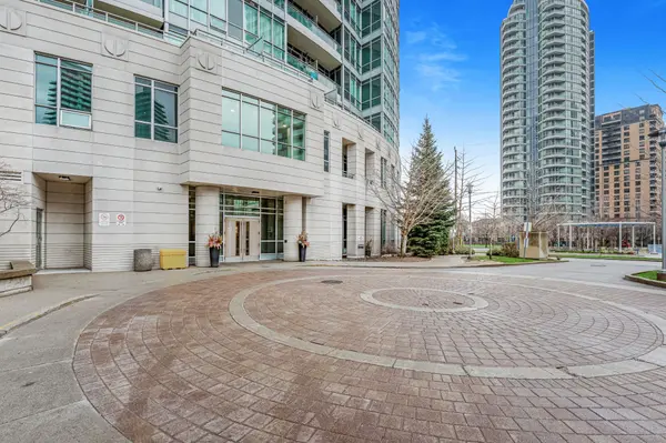 18 Holmes AVE #907, Toronto C14, ON M2N 0E1