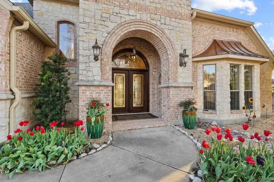 2001 Augusta Court, Desoto, TX 75115