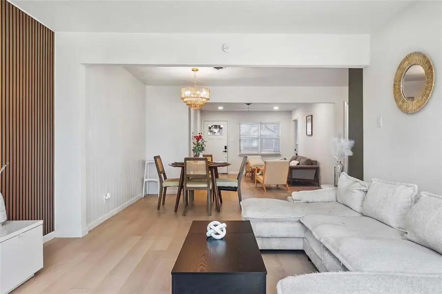 416 Simmons, Hurst, TX 76053