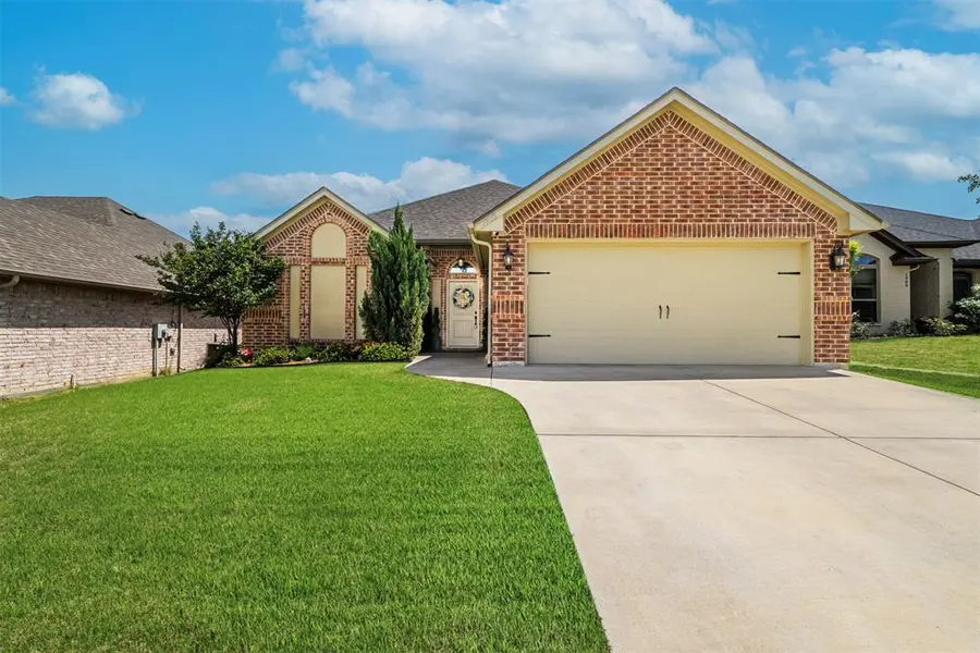 1905 Town Creek Circle, Weatherford, TX 76086