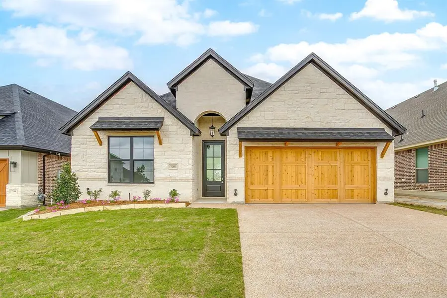 7286 Velvetleaf, Benbrook, TX 76126