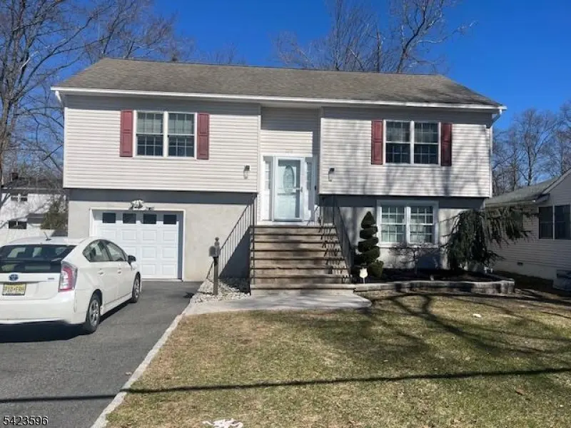 206 Atlantic Dr, Parsippany-troy Hills Twp., NJ 07054
