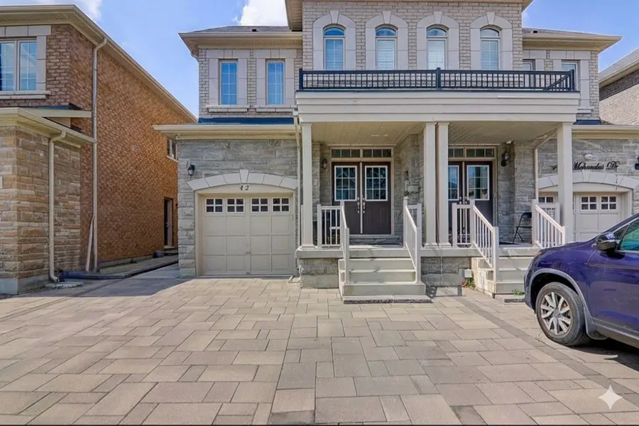 42 Mohandas DR, Markham, ON L3S 0E5