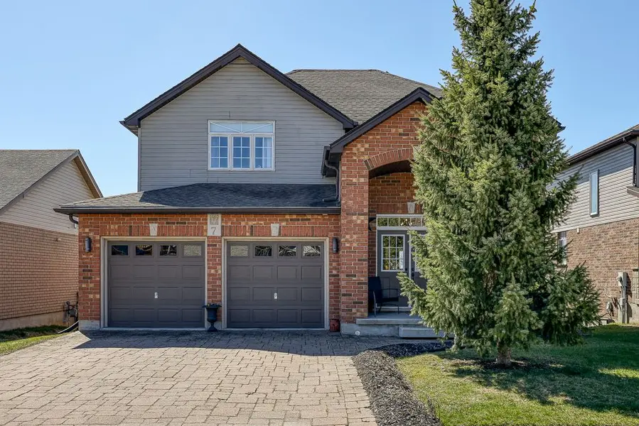7 Woodhatch CRES, Ingersoll, ON N5C 0A2