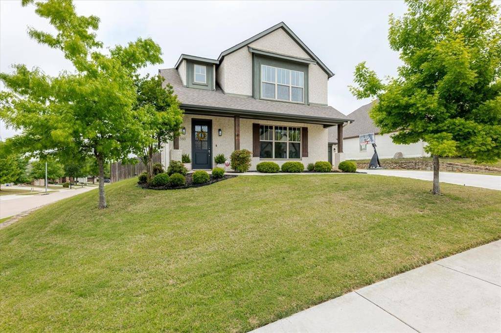 560 Inwood Street, Benbrook, TX 76126