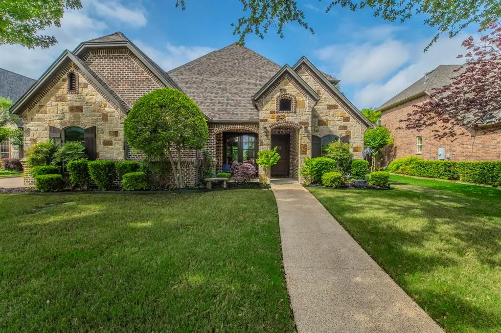 406 Waterlane Drive, Mansfield, TX 76063