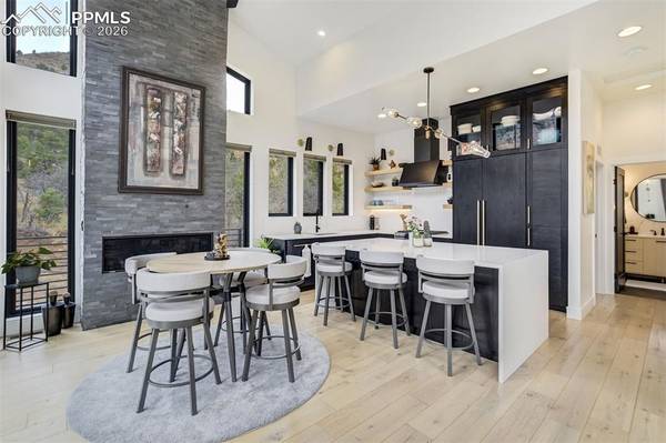 284 Crystal Park RD, Manitou Springs, CO 80829