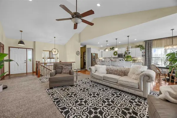 3352 Southridge Dr, Amana, IA 52203