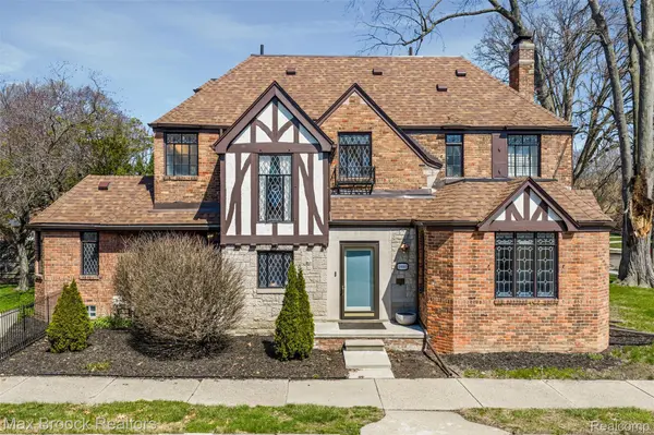 18001 Birchcrest DR, Detroit, MI 48221