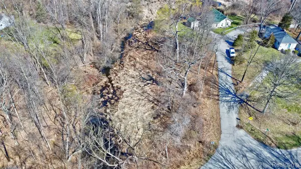 0000 Tambora ST, Commerce Charter Township, MI 48382