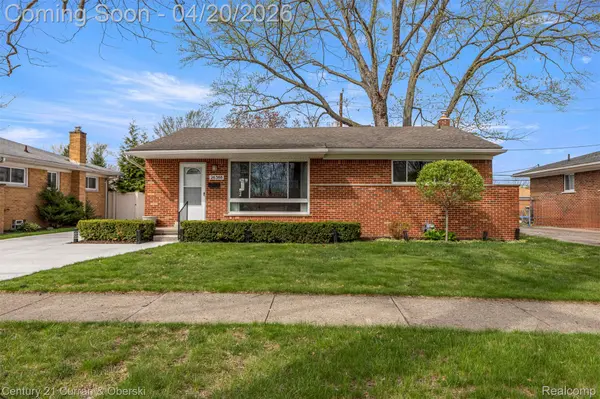 26388 Ann Arbor TRL, Dearborn Heights, MI 48127