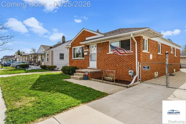 24909 Saxony AVE, Eastpointe, MI 48021