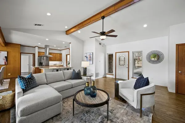 1070 Lakeview Court, Copper Canyon, TX 76226