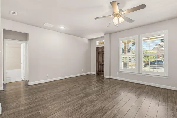 7508 Pondview Lane, Fort Worth, TX 76123