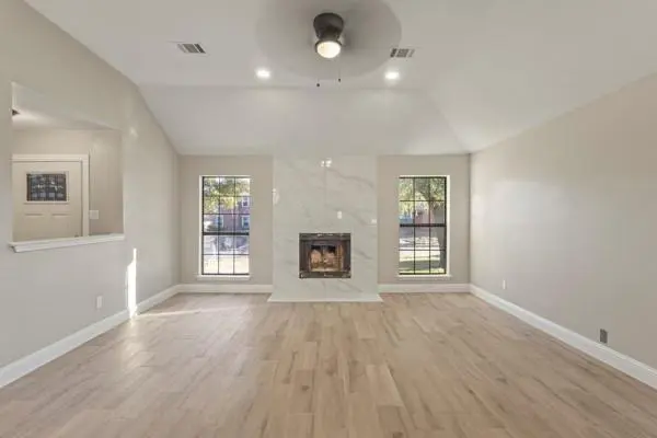 1129 Harvest Hill Lane, Lancaster, TX 75146