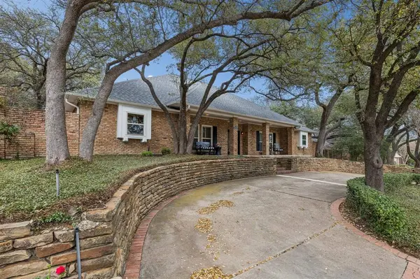 9631 Hilldale Drive, Dallas, TX 75231