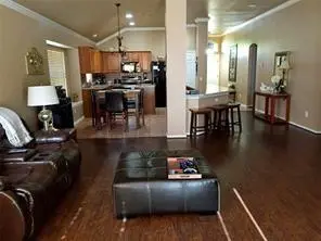 6609 Fairglen Drive, Arlington, TX 76002