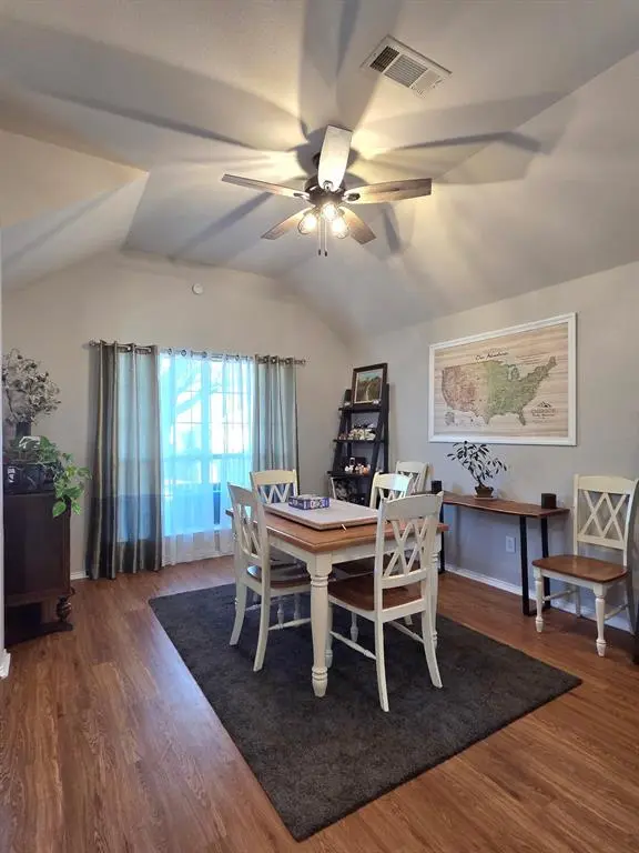 217 Cedar Crest Drive, Justin, TX 76247