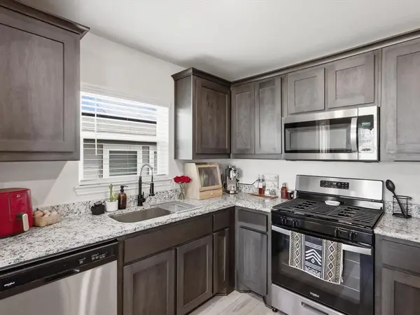 916 American Flyer, Fort Worth, TX 76108