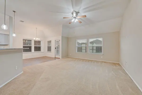 500 Crescent Creek Lane, Fort Worth, TX 76140