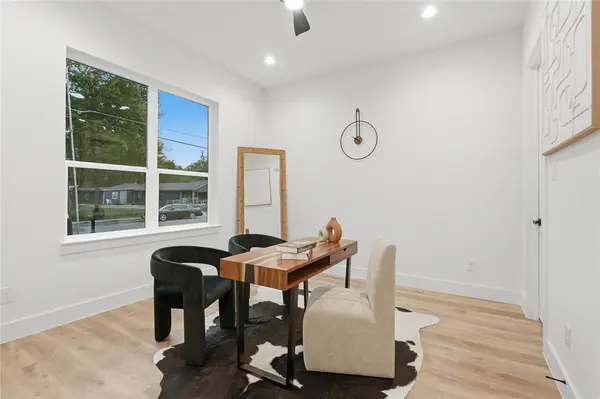 3906 Harlingen Street, Dallas, TX 75212