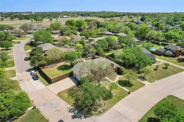 813 Saratoga Drive, Southlake, TX 76092