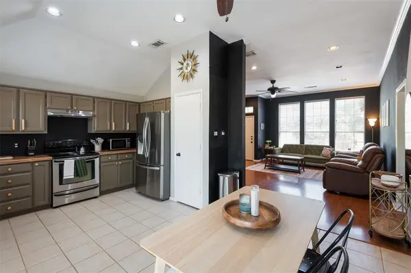 304 W Windsor Drive, Denton, TX 76207