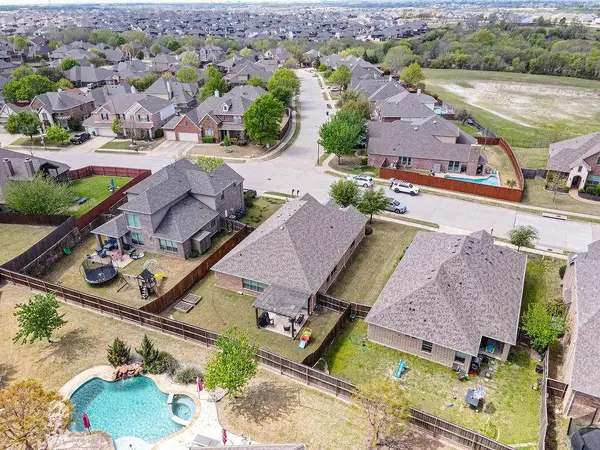 164 Stevenson Drive, Fate, TX 75087