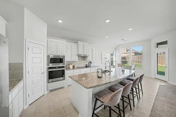 705 Salvia Court, Midlothian, TX 76065