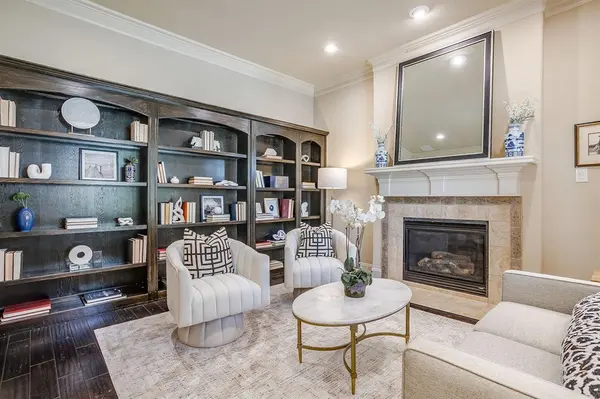 4059 W 7th Street, Fort Worth, TX 76107