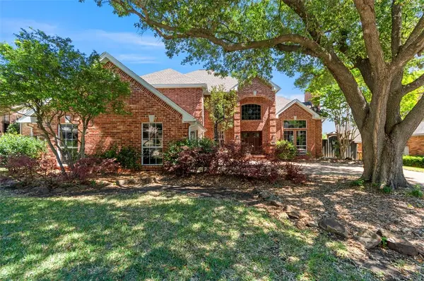 917 Hills Creek Drive, Mckinney, TX 75072