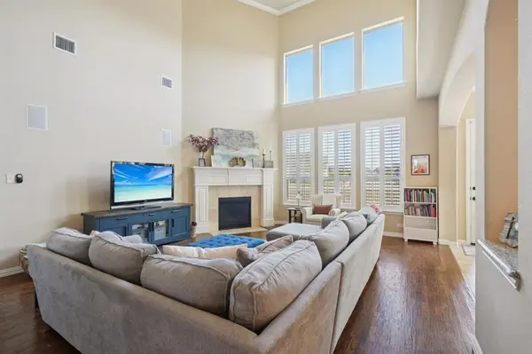 117 Crestbrook Drive, Rockwall, TX 75087