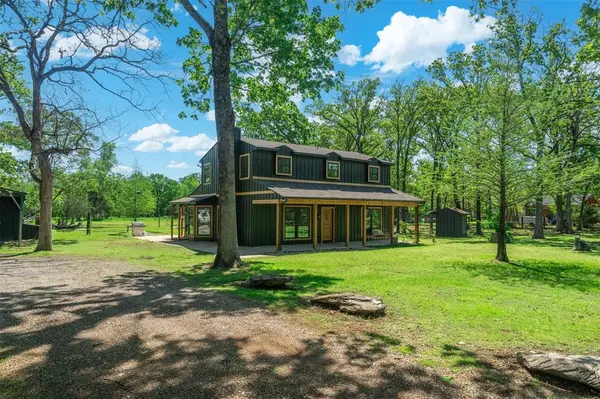 2523 County Road 3303, Greenville, TX 75402