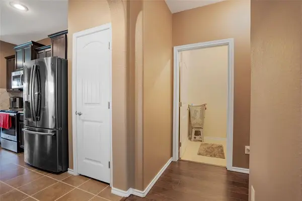 11032 Erinmoor Trail, Fort Worth, TX 76052