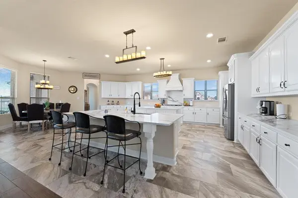 761 Kensington Drive, Mclendon Chisholm, TX 75032