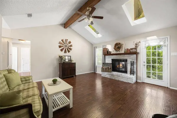 208 Rolling Hills Lane, Farmersville, TX 75442