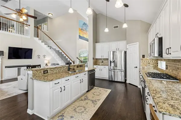 2206 Autumn Trail, Garland, TX 75040