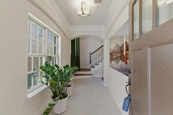 564 Waterloo Drive, Lewisville, TX 75067