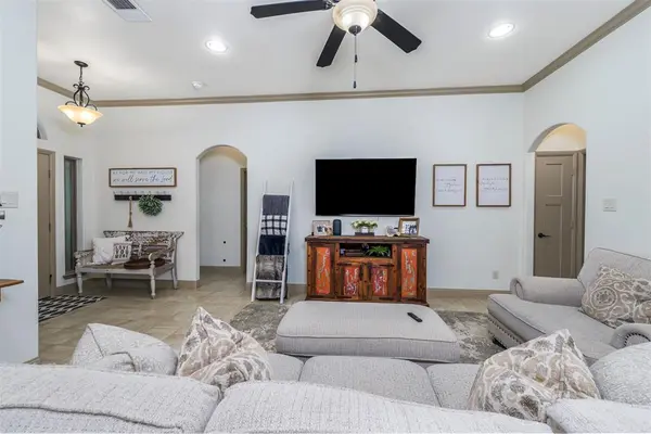 1905 Town Creek Circle, Weatherford, TX 76086