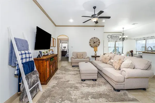 1905 Town Creek Circle, Weatherford, TX 76086