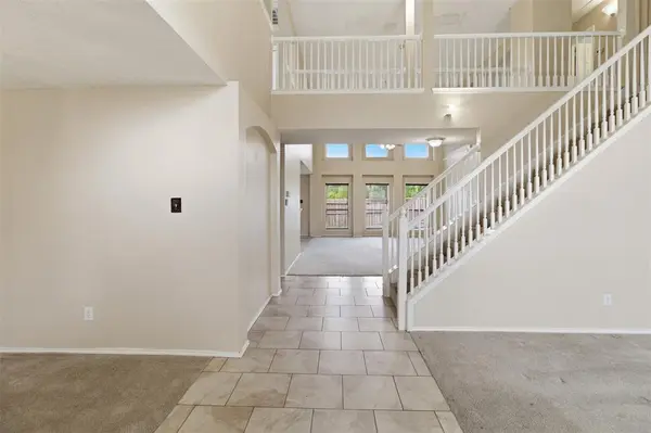 531 Pecan Leaf Drive, Lancaster, TX 75146