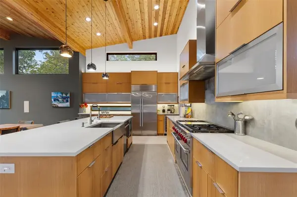 8619 San Benito Way, Dallas, TX 75218