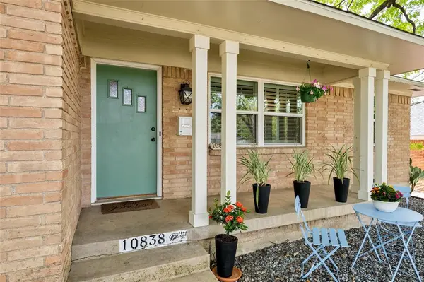 10838 Caprock Circle, Dallas, TX 75218