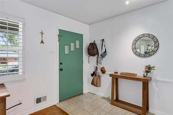 10838 Caprock Circle, Dallas, TX 75218