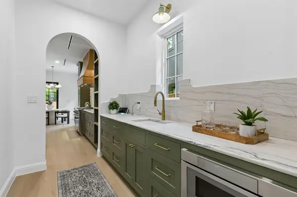 7107 Coronado Avenue, Dallas, TX 75214