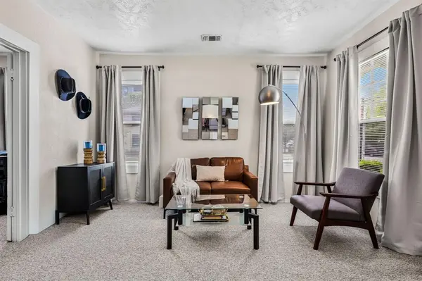 5802 Richmond Avenue, Dallas, TX 75206